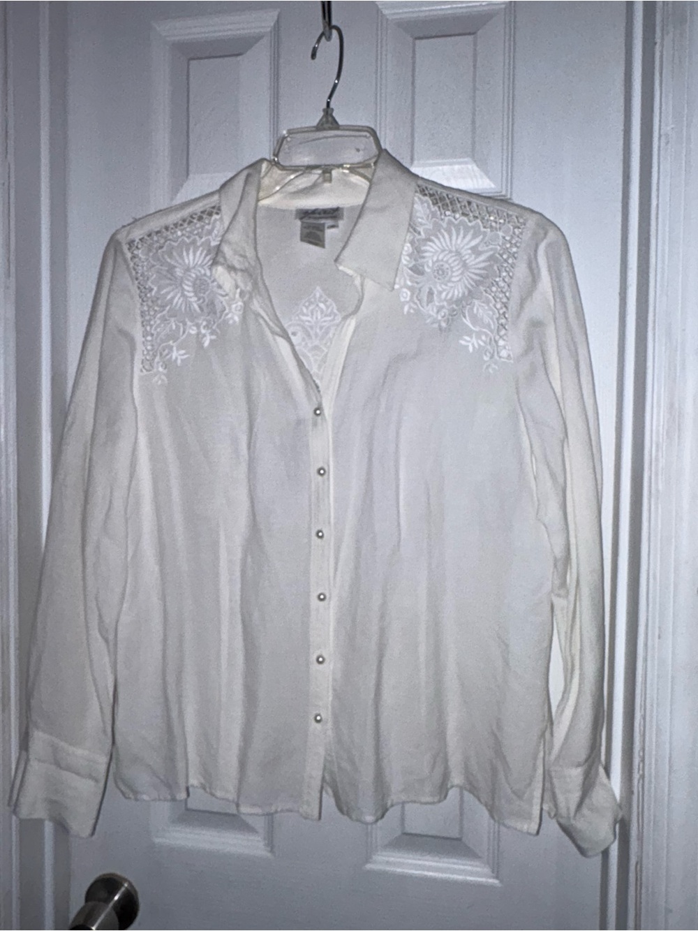 Spirit by Coldwater Creek button down shirt